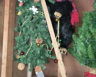 CHISTMAS TREE WITH BEAR