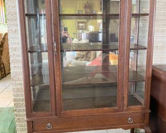 Vintage China/Display Cabinet
