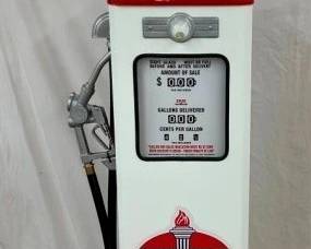 STANDARD REPLICA GAS PUMP W/ GLOBE