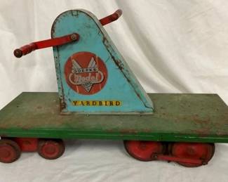 CHILDS YARD BIRD TOY