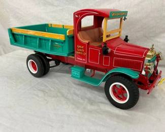 MEASURES 23X11 AND 8IN WIDE