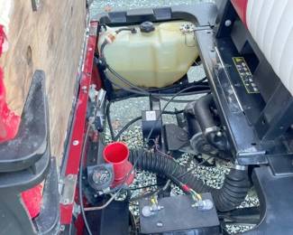 GAS POWERED 2005 EZGO