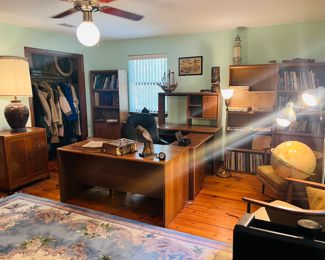 Gentleman's Executive Office 