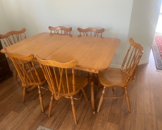 Dinning Set With 6 Fiddle back Chairs/ Table Marking Subury