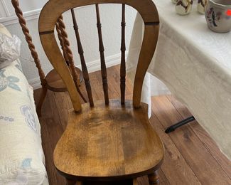 Gentlemen's Butler Valet Dressing Chair