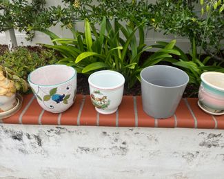 Various Ceramic Plant Pots / Assorted Sizes