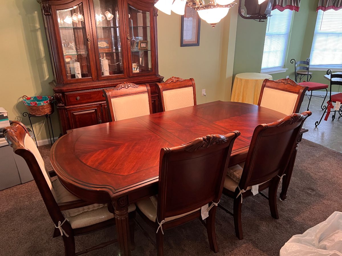 The entire set was over $6K from Raymour & Flanigan.  Selling for an unbeatable price!