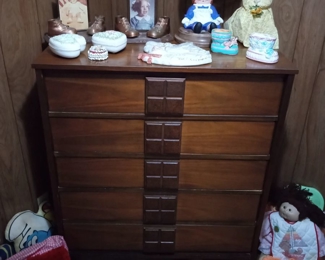 Another tall chest, see the treasure?