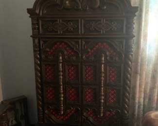 Vintage bedroom set with red accents. Chest of drawers.
Available for presale.