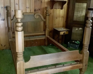 JIFI200 Early American Rope Bed: Antique, solid wood bed used till the invention of the coil spring mattress, in 1865.
