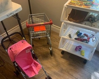 Dollhouses and Dolls