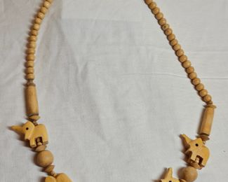 https://www.auctionninja.com/stress-free-estate-services-llc/sales/details/giant-nh-coast-estate-gold-silver-and-costume-jewelry-auction-no-reserves-and-usa-shipping-on-all-items-10.html