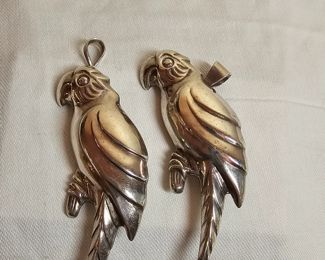 https://www.auctionninja.com/stress-free-estate-services-llc/sales/details/giant-nh-coast-estate-gold-silver-and-costume-jewelry-auction-no-reserves-and-usa-shipping-on-all-ite