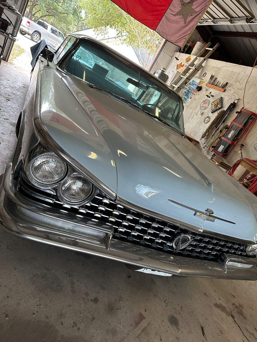 Shannon Ridge Estate sale in Floresville, TX starts on 9/7/2023