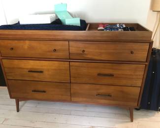 convertible Changing Table by West Elm