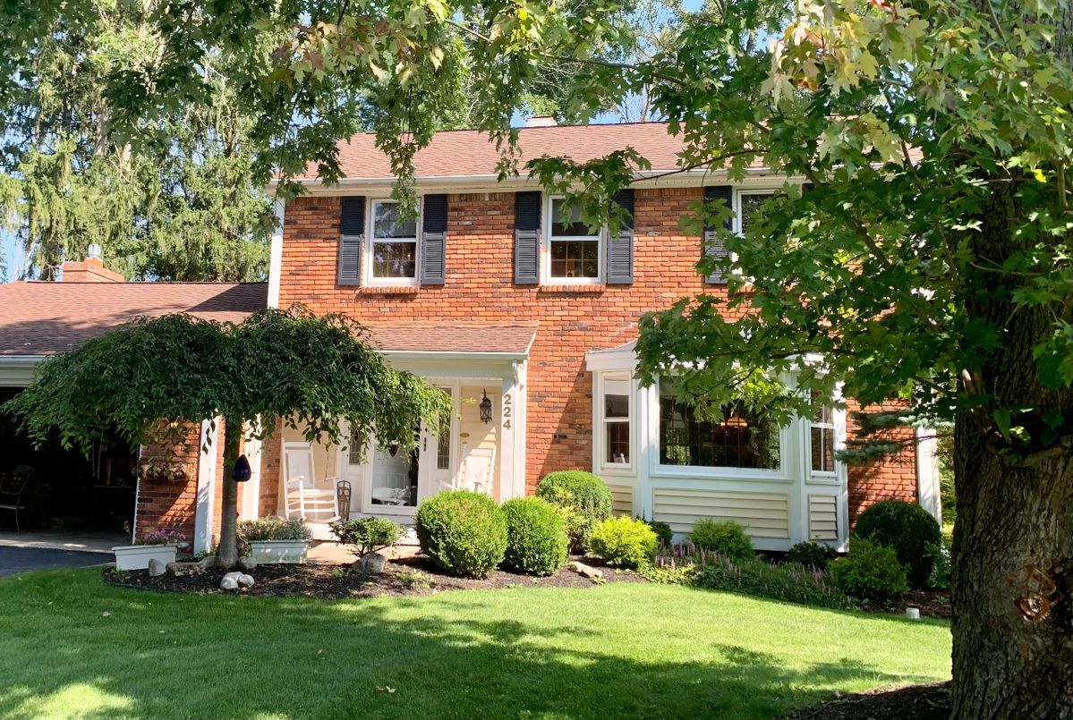 East Amherst Estate Sale in 14051! starts on 9/1/2023