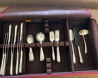 SET OF STERLING FLATWARE SWEETHEART ROSE WITH BOX