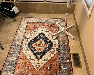AREA RUG, FAN (APPLIANCES NOT AVAILABLE)