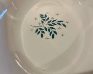 UP CLOSE OF THE PATTERN LYRIC BY SYRACUSE CHINA