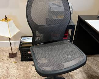 OFFICE CHAIR