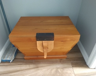 Small Cedar chest 