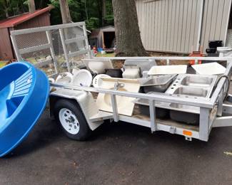 various sinks and plastic pool with no cracks