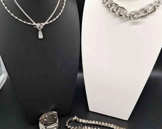 Napier Chain Style BracketsNecklaces