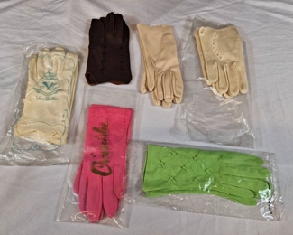 Womens Vintage Cloth Gloves Multi Colored