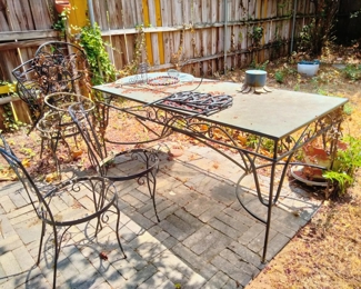 Outdoor table & chairs