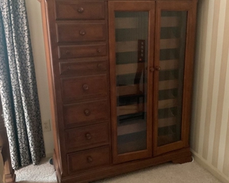 Alexander Julian Home Colours Bedroom Set