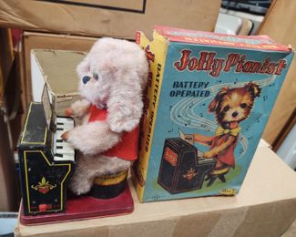 Jolly Pianist Battery Op Toy