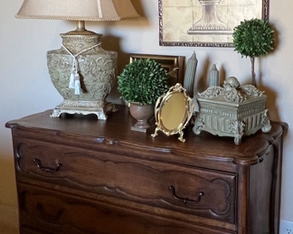Vintage Chest of Drawers
