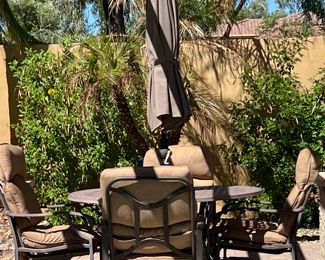Patio Dining Set Round w 4 Chairs, Umbrella w Stand