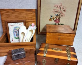 JEWELRY BOXES LOT