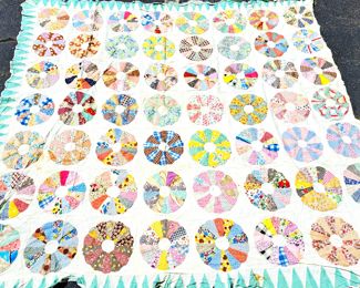 QUILT TOPPER
