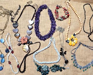 JEWELRY LOT 