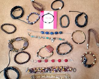 JEWELRY LOT 