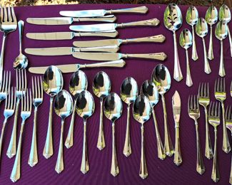 ONEIDA FLATWARE LOT