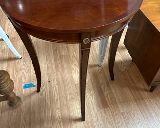 Half moon end hall table 