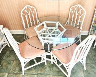 Henry Link rattan dining set great shape