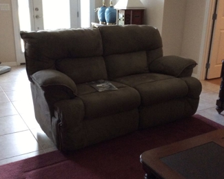 Double rocking recliner