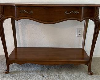 Vintage Entry Table Broyhill Premier
