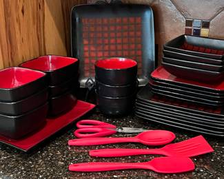 Black and Red Dinnerware