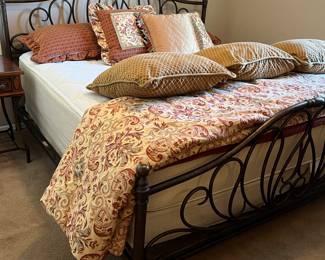 King Iron Bed Frame, King Mattress/BS, King Bedding 15 pcs