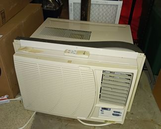 Maytag 220 volt window air conditioner 18000 BTUs with remote control