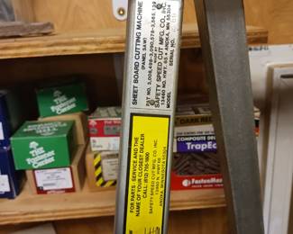 Safety speed cut sheet board cutting machine