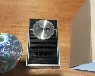 Jade transistor radio vintage