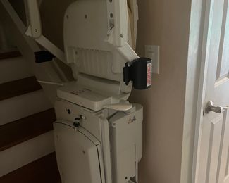 Acorn Electric chair lift