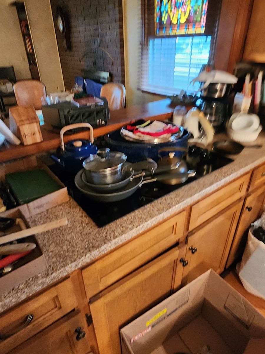HEAD ESTATE SALE in Paola, KS starts on 9/6/2023