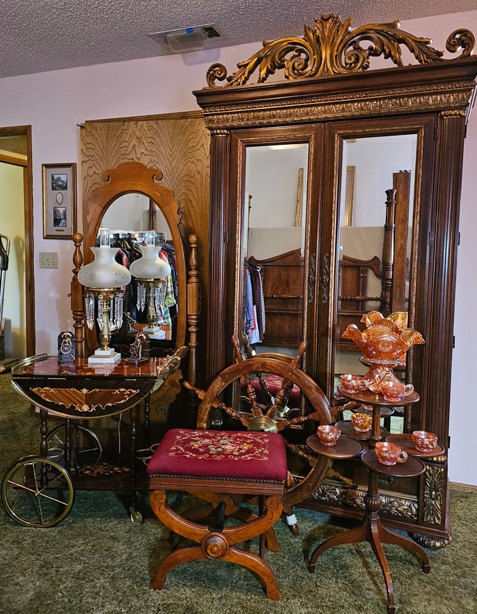 Amie's Hemet Estate Sale 75 off Saturday starts on 9/14/2023
